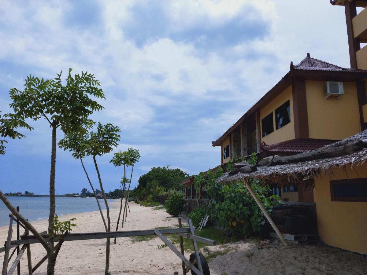 Omah Laut Bondo Jepara - By The Beach, Direct View Of The Sea, Great Base For Water Sports Margokerto المظهر الخارجي الصورة
