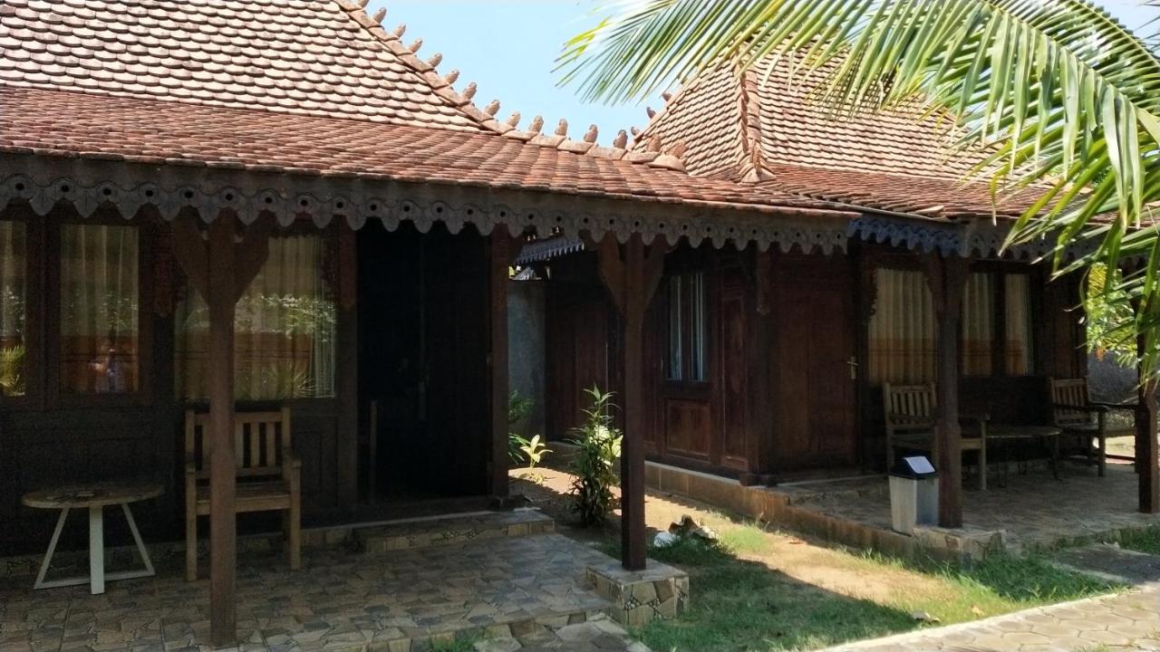 Omah Laut Bondo Jepara - By The Beach, Direct View Of The Sea, Great Base For Water Sports Margokerto المظهر الخارجي الصورة