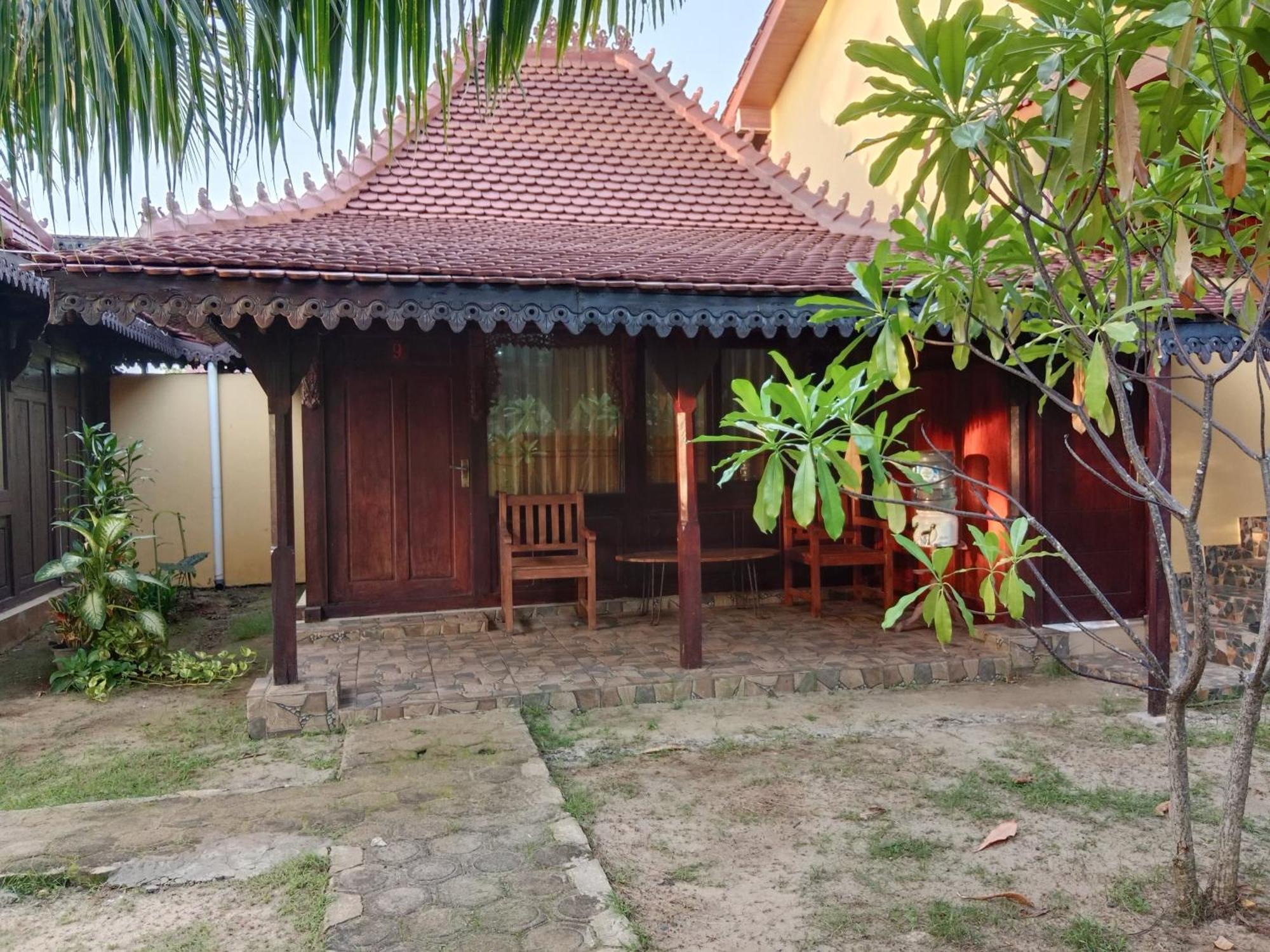 Omah Laut Bondo Jepara - By The Beach, Direct View Of The Sea, Great Base For Water Sports Margokerto المظهر الخارجي الصورة